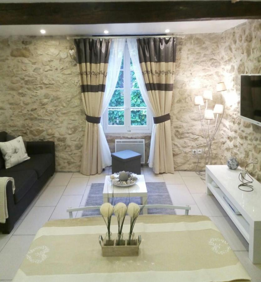 Maison de L'Amour Apartment Chardonnay Assignan Extérieur photo