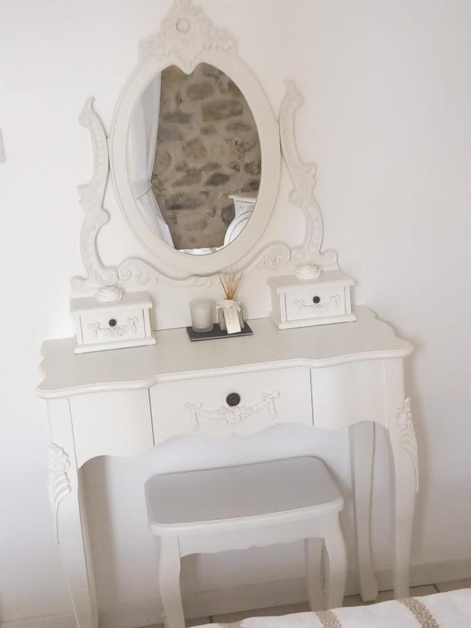 Maison de L'Amour Apartment Chardonnay Assignan Extérieur photo